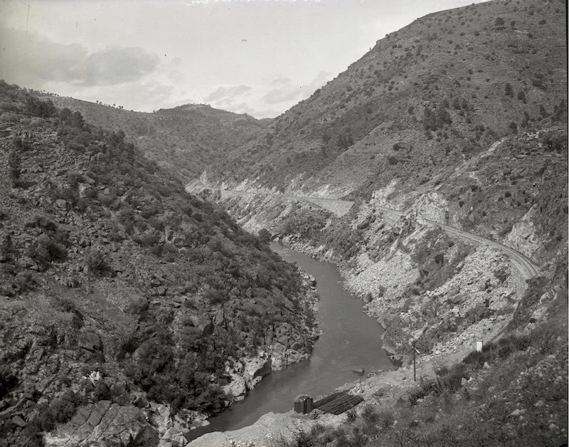 Rio Tua e Caminho de ferro de Mirandela por Emílio Biel